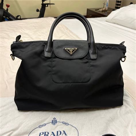 prada nylon tessuto saffiano